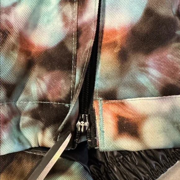 Under Armour Cold Gear Infrared Bubble Pattern Ski Pants Size Small - Picture 16 of 16